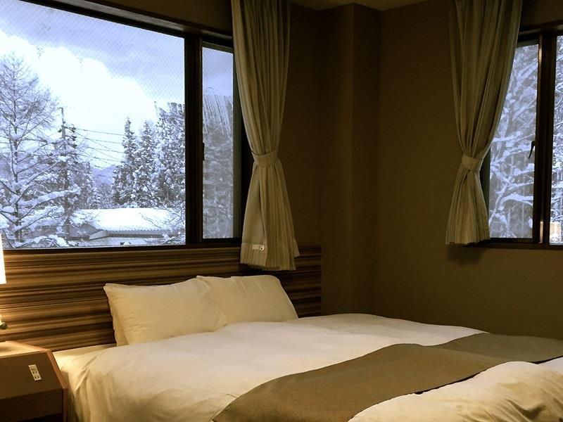 Hakuba Landmark Iwatake Lodge ภายนอก รูปภาพ